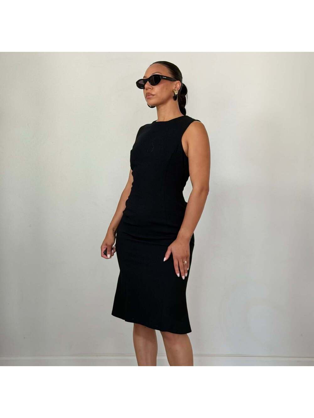 Escada - Picture 9 of 9